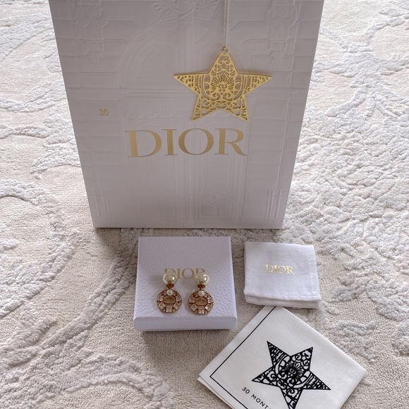 Dior Tribales Earrings with Crystals - Picture 4 of 11